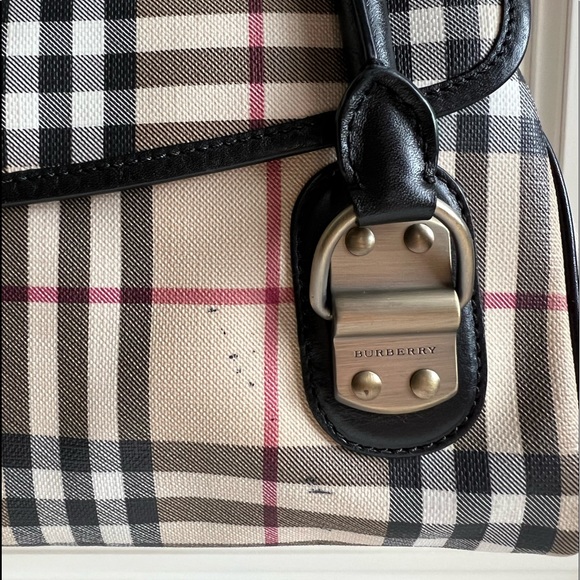 🚫SOLD🚫 Authentic Burberry Shoulder Bag - Picture 4 of 16